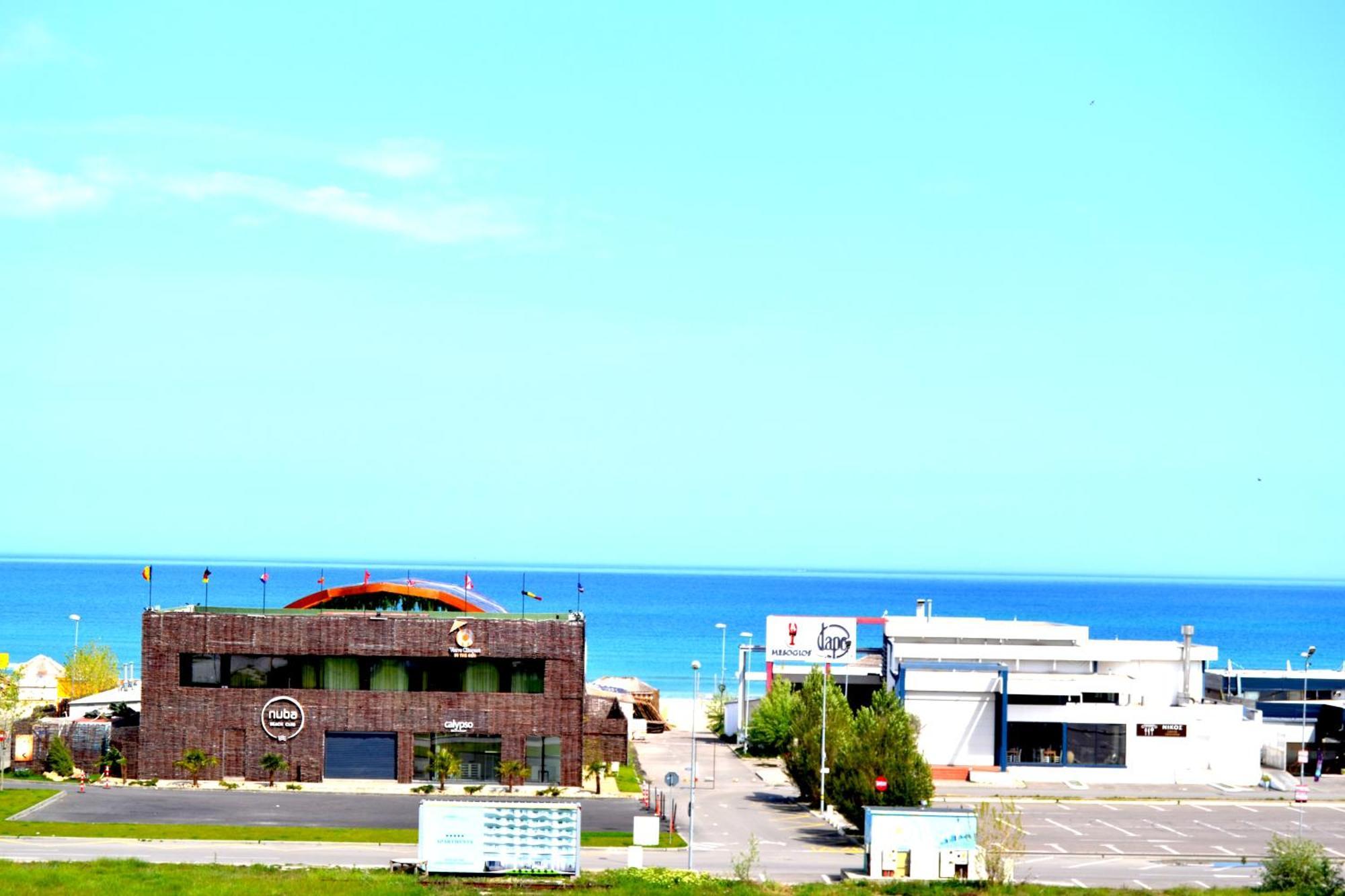 Summerland Sea & Lake Mamaia Kültér fotó