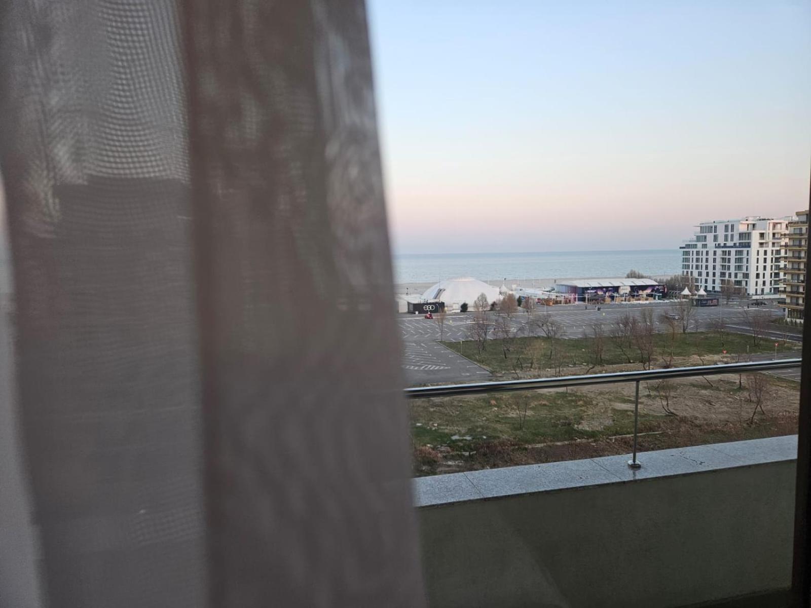 Summerland Sea & Lake Mamaia Kültér fotó
